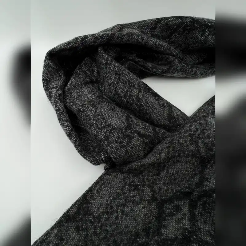 شال گردن کالینز مدل BONS