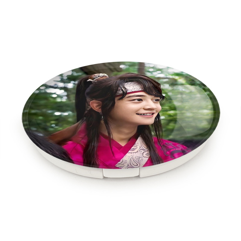 آینه جیبی خندالو طرح مینهو گروه شاینی مدل تاشو کد 21347