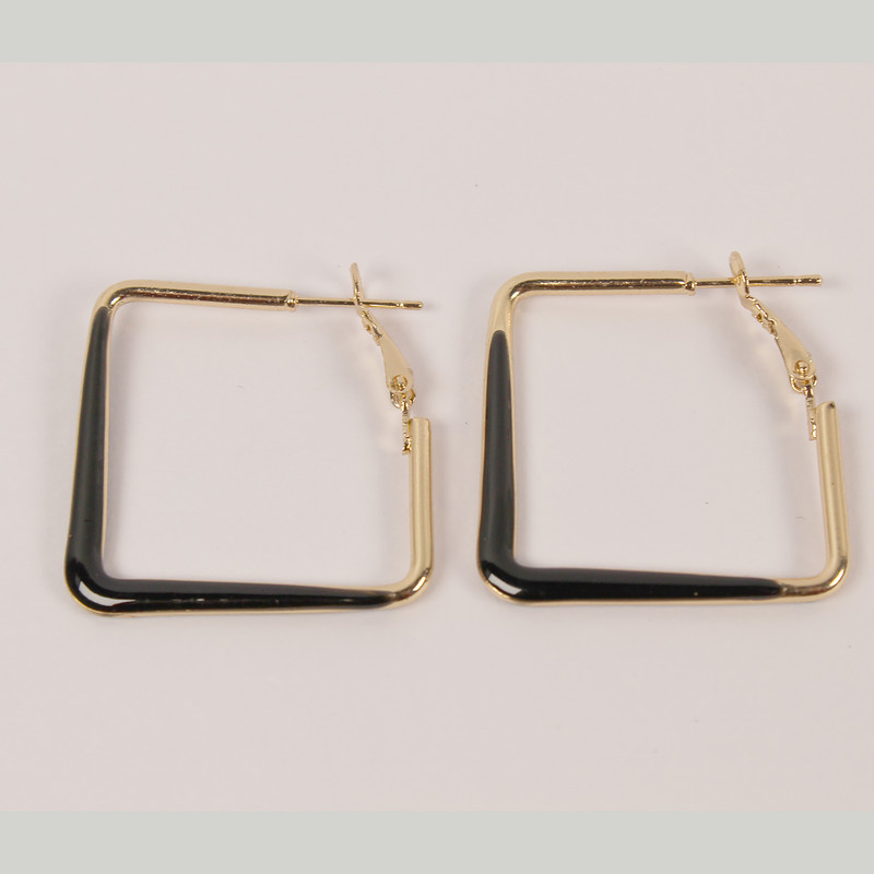 گوشواره زنانه مدل حلقه ای مربع کد 02