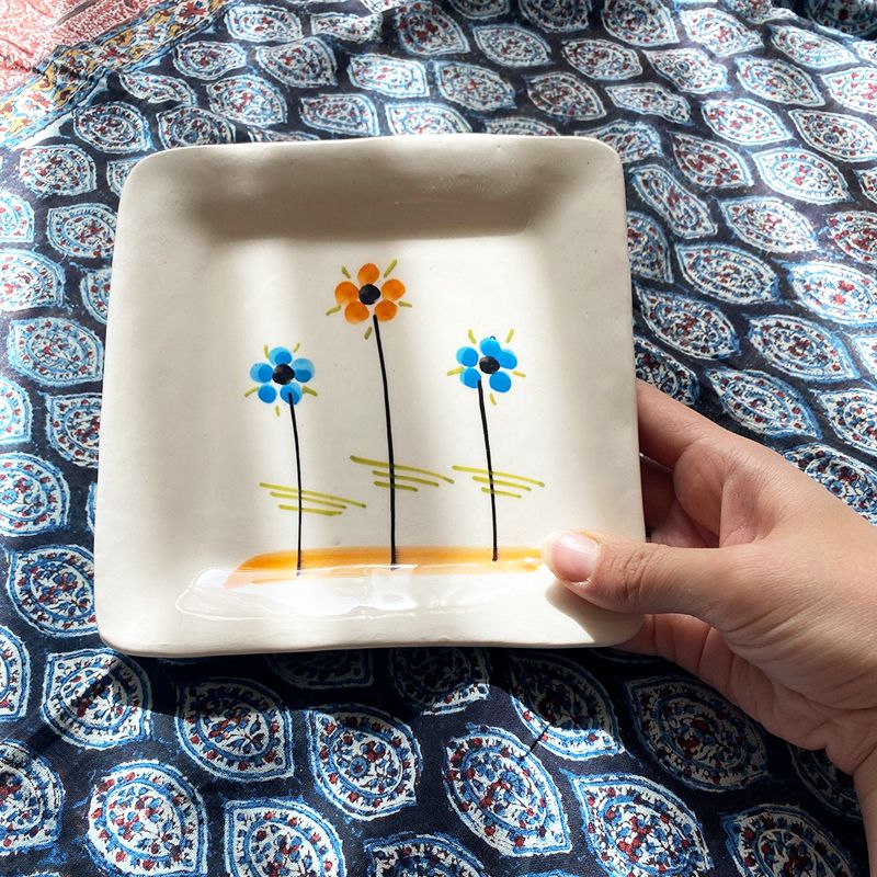 بشقاب سفالی طرح گل کد 2