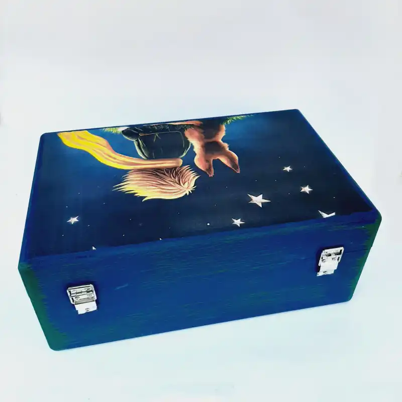 جعبه هدیه چوبی مدل چمدان طرح شازده کوچولو کد WS38