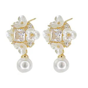 گوشواره میخی زنانه مدل شکوفه rr1090 