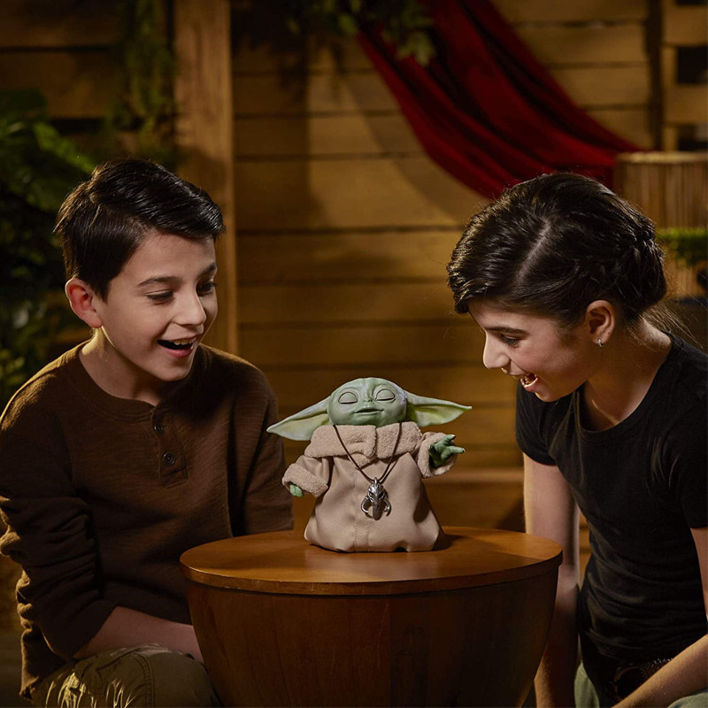 عروسک هاسبرو مدل MANDALORIAN CHILD