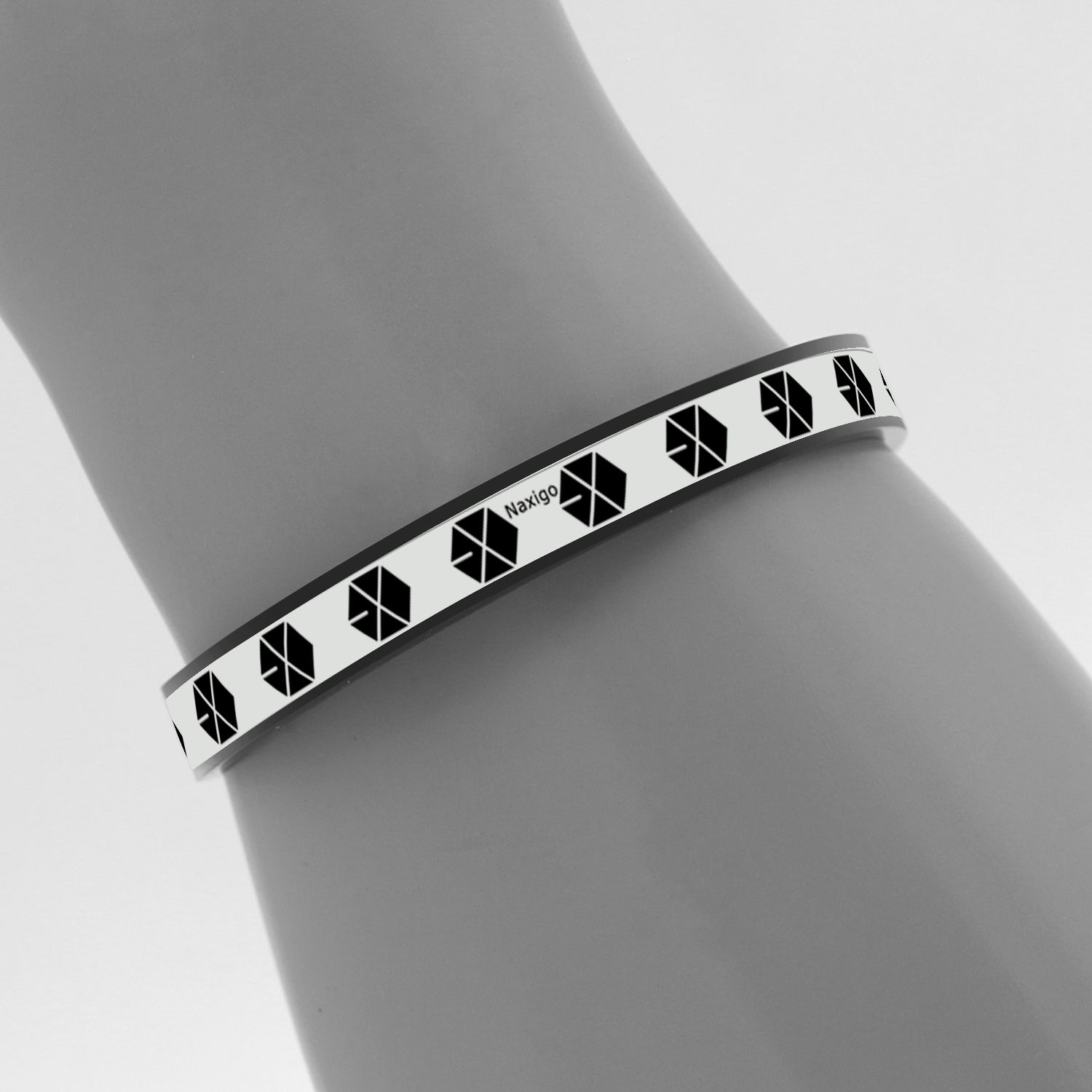 دستبند ناکسیگو طرح EXO مدل BR5539 -  - 4