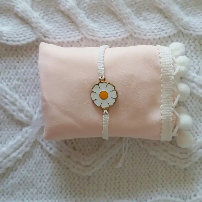 دستبند دخترانه مدل گل بابونه کد NA113