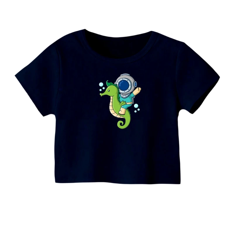 کراپ‌ تی‌شرت آستین کوتاه زنانه مدل آدم فضایی کد03