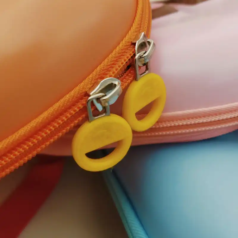 کوله پشتی بچگانه مدل زرافه