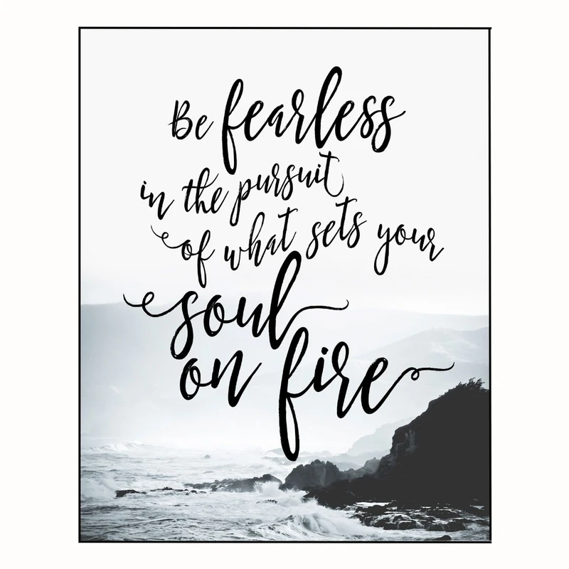 پوستر مدل در تعقیب آنچه جان شما را روشن کرده، بی‌ترس باشیدر