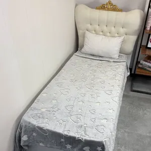 پتو مسافرتی مدل شب نما قلبی سایز 180x200 سانتی متر