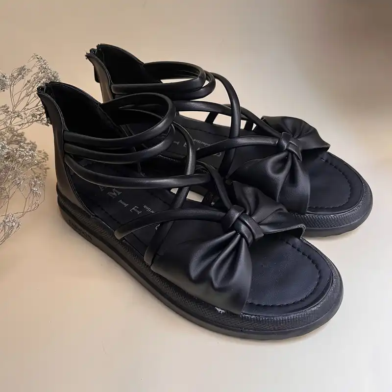 صندل زنانه مدل زینو