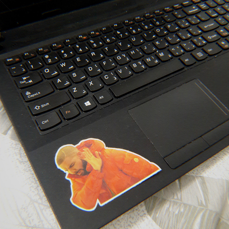 استیکر لپ تاپ مدل دریک کد 030