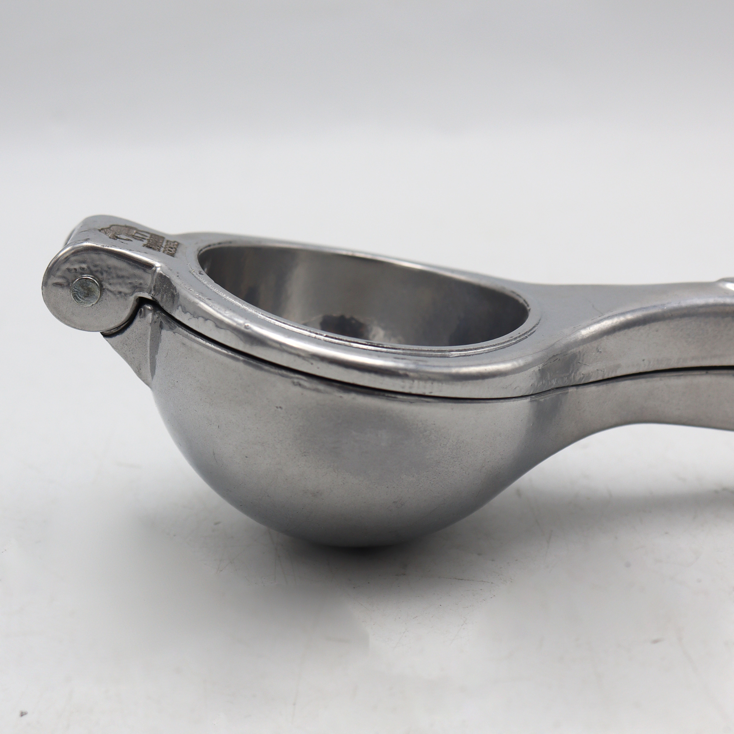 آب مرکبات گیری دستی مدل الفنت کد YP-L-22CM آب مرکبات گیری دستی مدل الفنت کد YP-L-22CM