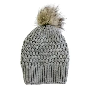 کلاه بافتنی بچگانه مدل آرامش رنگ طوسی