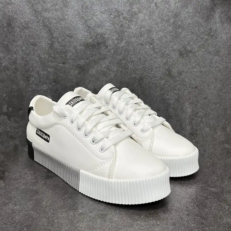 کفش روزمره زنانه مدل گلوری کد 02