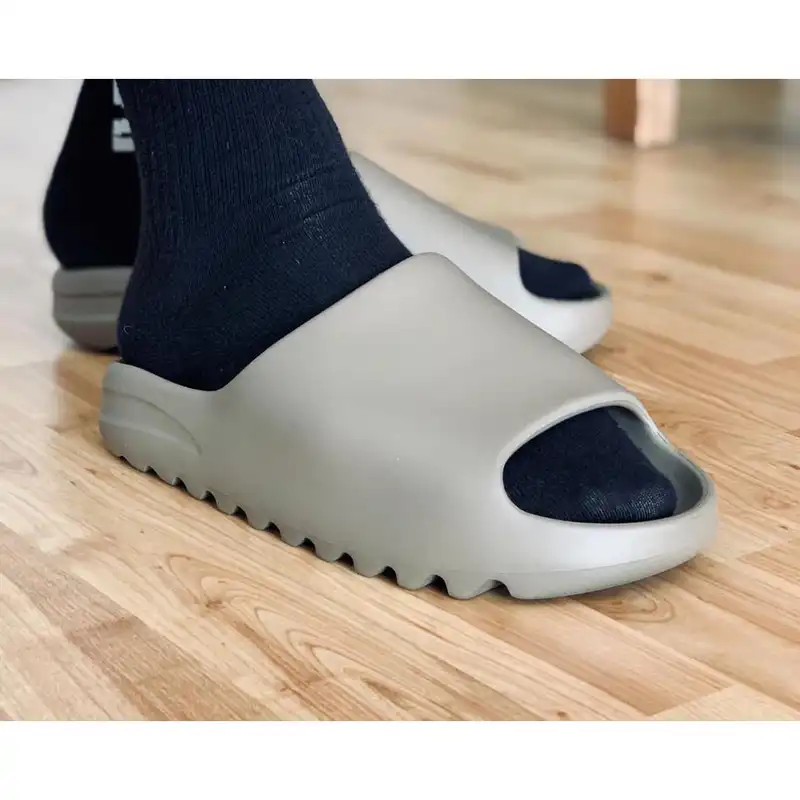 دمپایی زنانه مدل Yeezy کد RS-GY-579