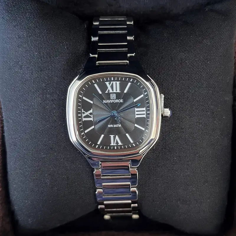 ساعت مچی عقربه ای زنانه نیوی فورس مدل NF5042 SBS