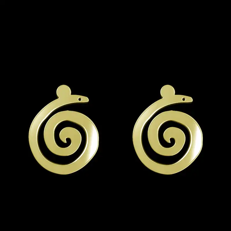 گوشواره طلا 18 عیار زنانه مدوپد مدل هندسی کد GA1-15057