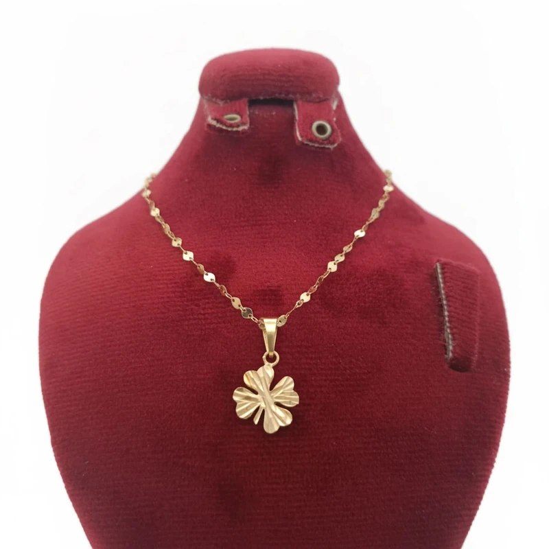 گردنبند طلا 18 عیار زنانه با زنجیر پولکی رضا گلد مدل شبدرِ تابان Clover