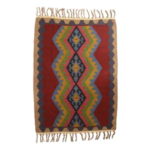 گلیم دستبافت یک و نیم متری مدل لوزی کد 01