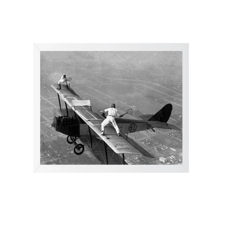 تابلو مدل تنیس در برنگ هواپیما