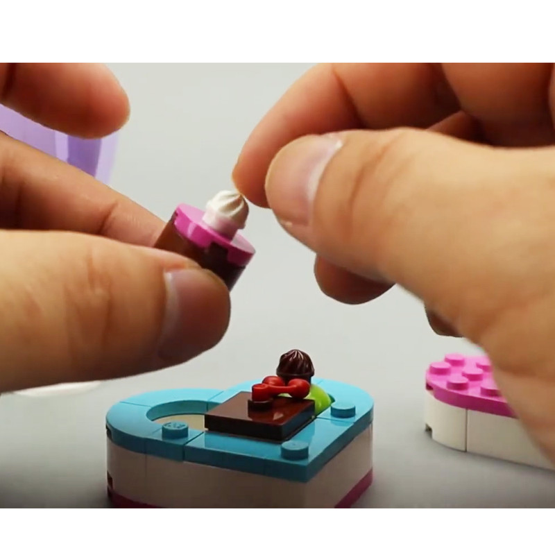 لگو سری فرندز مدل گل و جعبه شکلات کد 30411