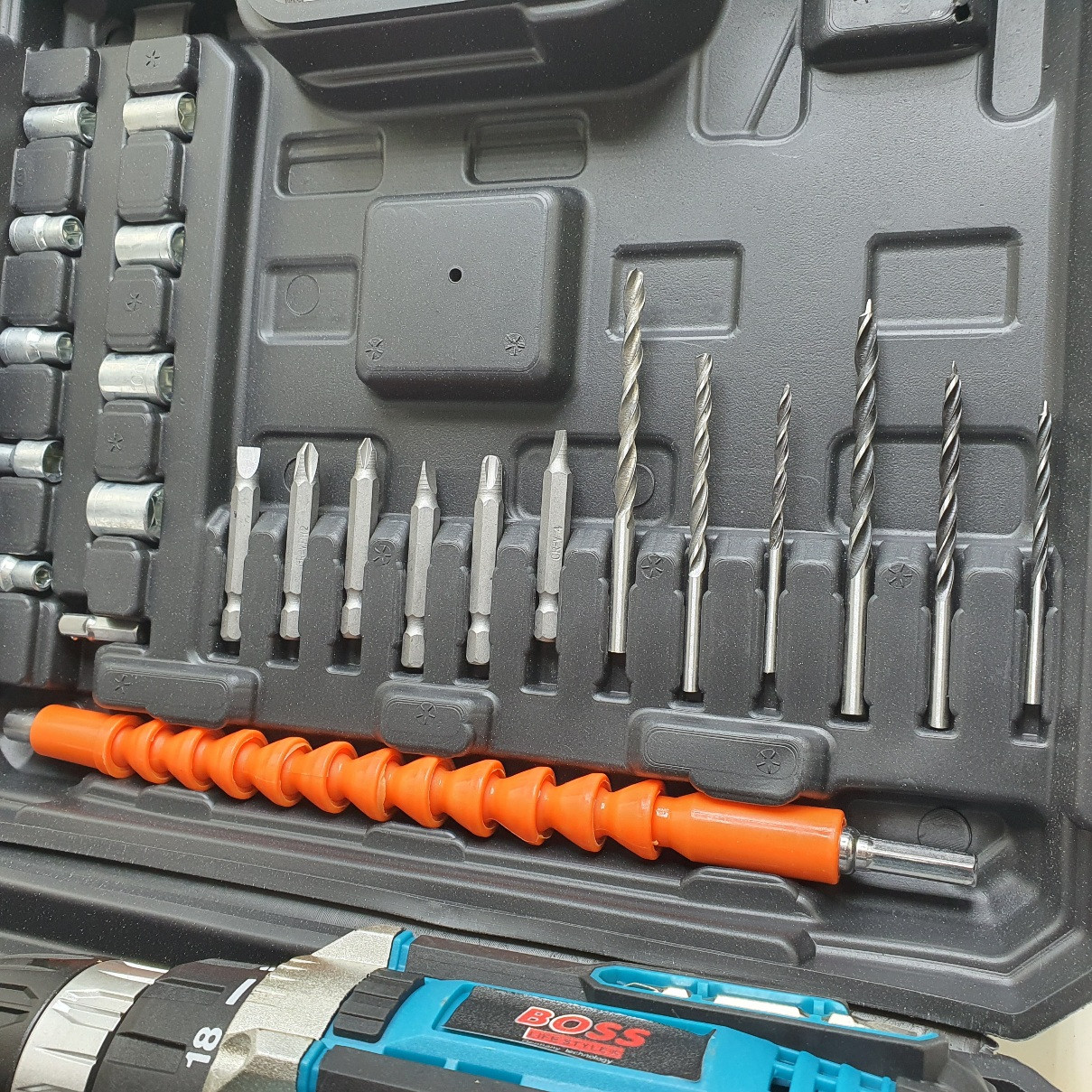 مجموعه 30 عددی دریل پیچ گوشتی باس مدل 18V