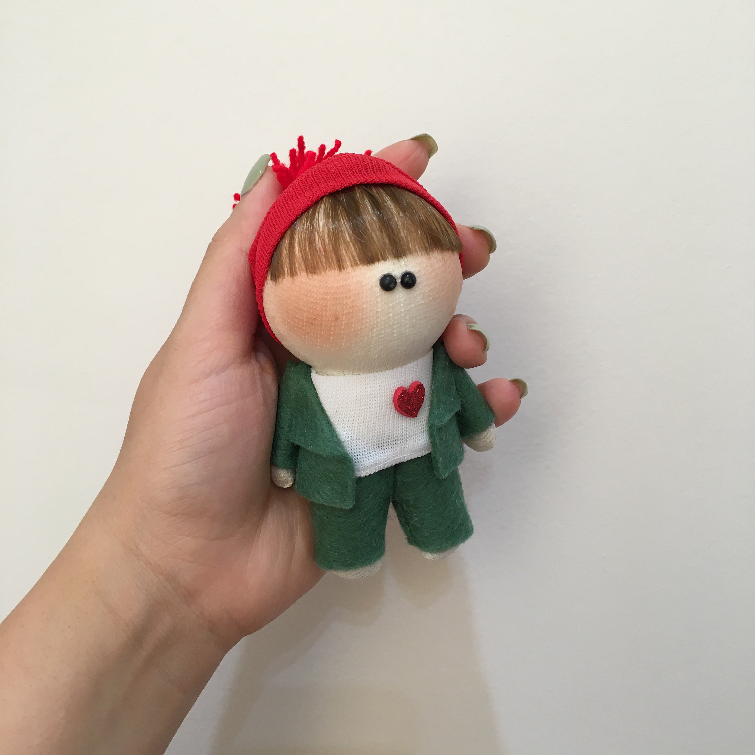 آویز عروسکی مدل دختر و پسر يلدايى مجموعه 2 عددى