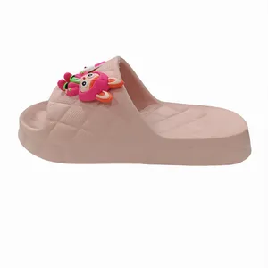 دمپایی زنانه مدل لبوبو Y23