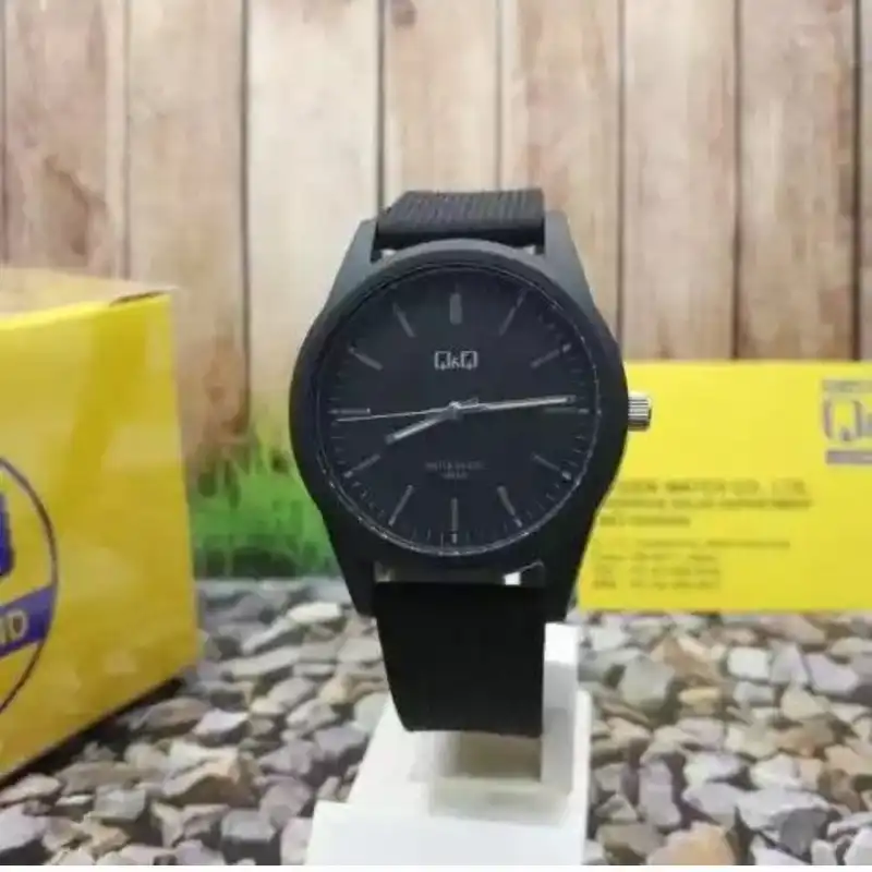 ساعت مچی عقربه ای کیو اند کیو مدل VS12J004Y