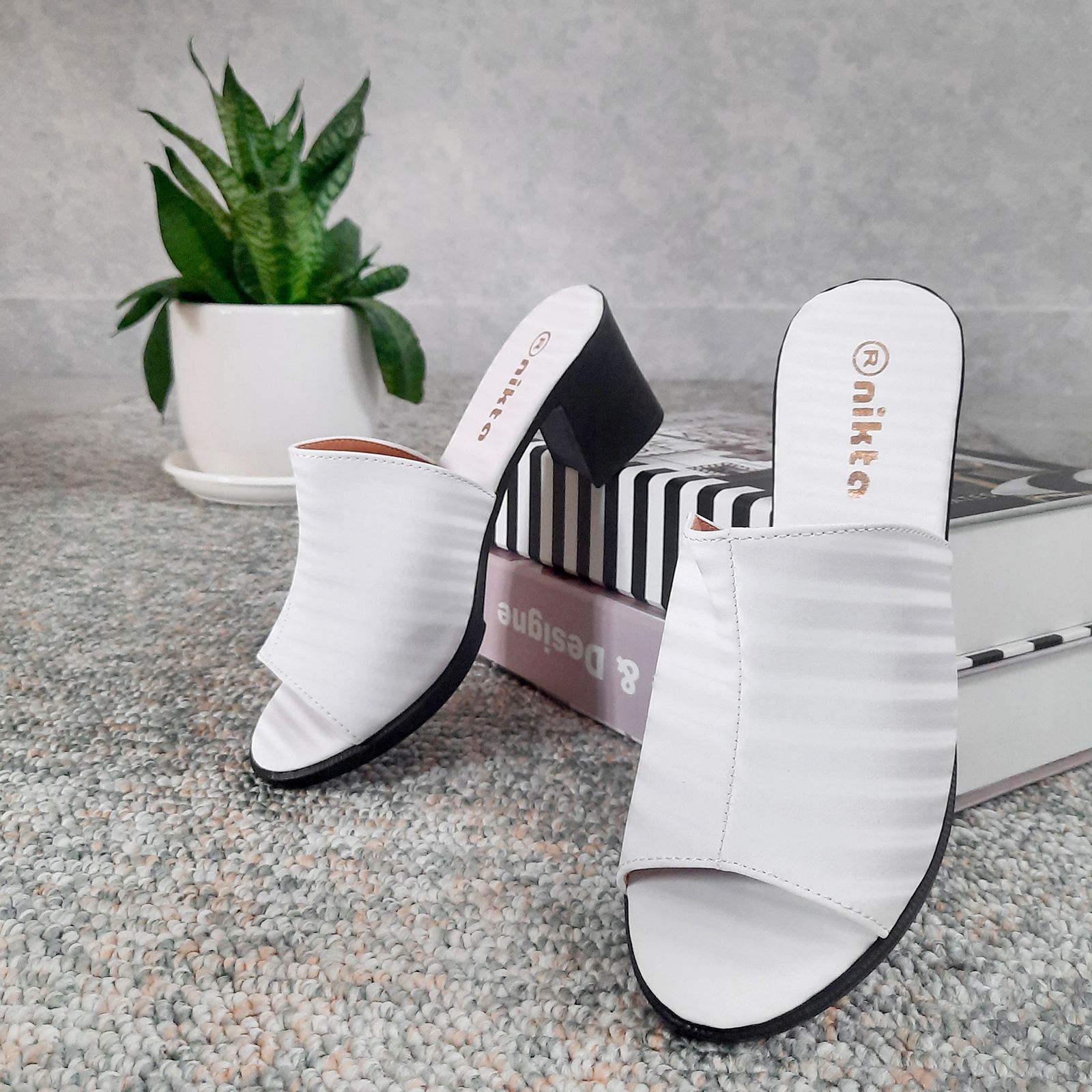 صندل زنانه نیکتا مدل BK.WH.2334 -  - 10