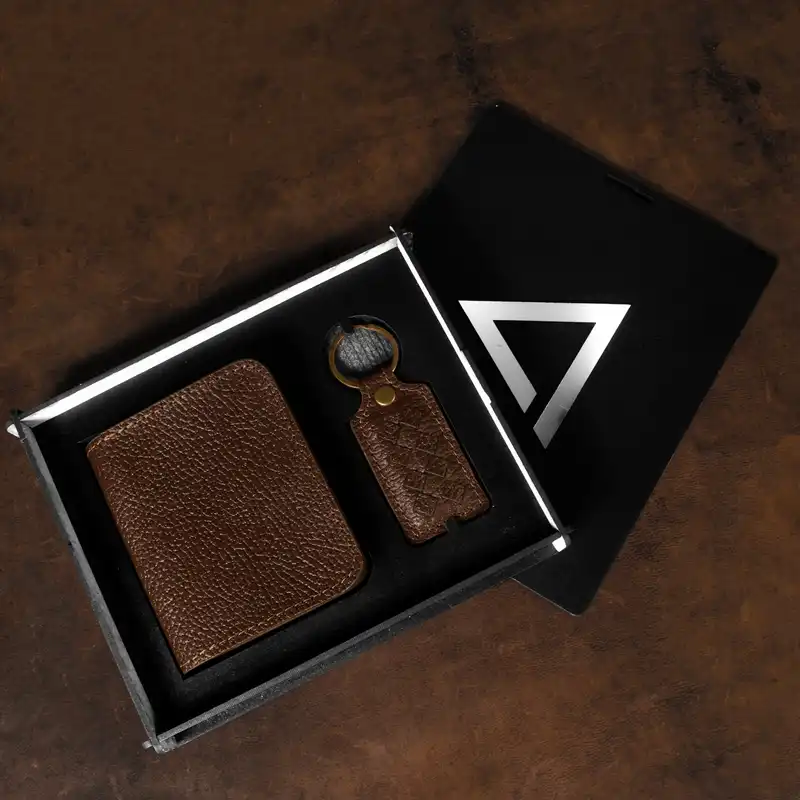 ست هدیه چرم آراهمراه مدل ARASET40