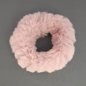 کش مو زنانه مدل خزدار