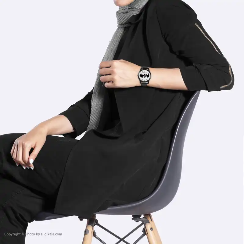 ساعت مچی عقربه ای زنانه و مردانه والار طرح بتمن کد LF2306