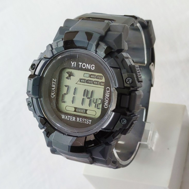 ساعت مچی دیجیتال یی تانگ مدل Yi1