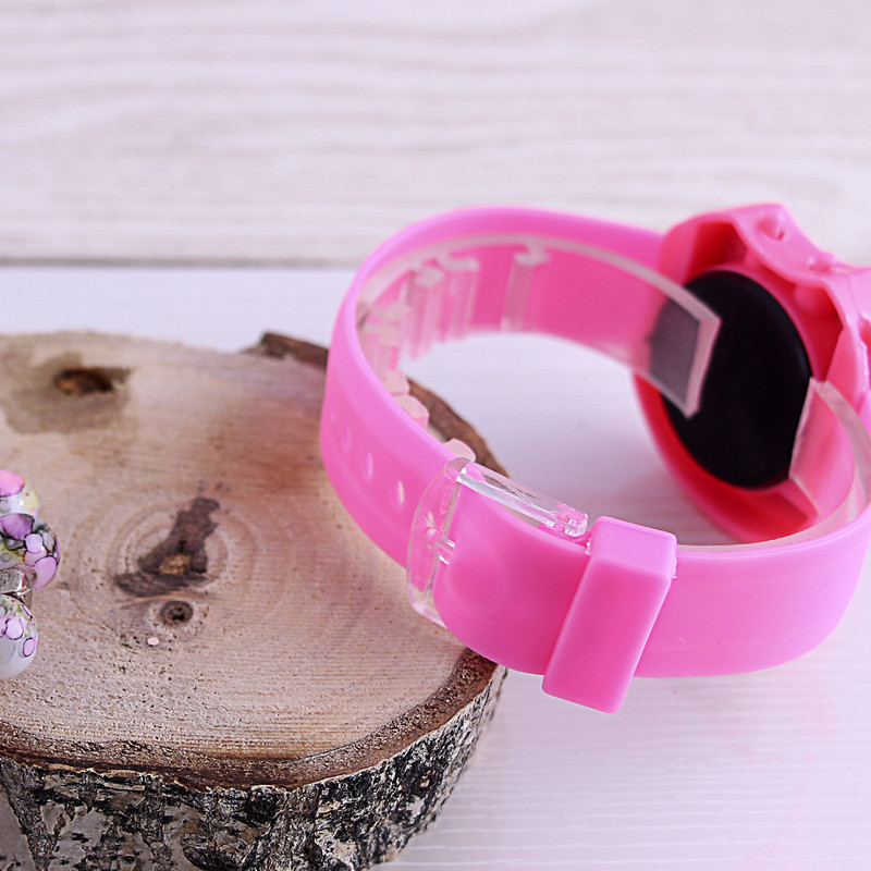 ساعت مچی دیجیتال دخترانه مدل LE 3104 -SOO-ME ساعت مچی دیجیتال دخترانه مدل LE 3104 -SOO-ME