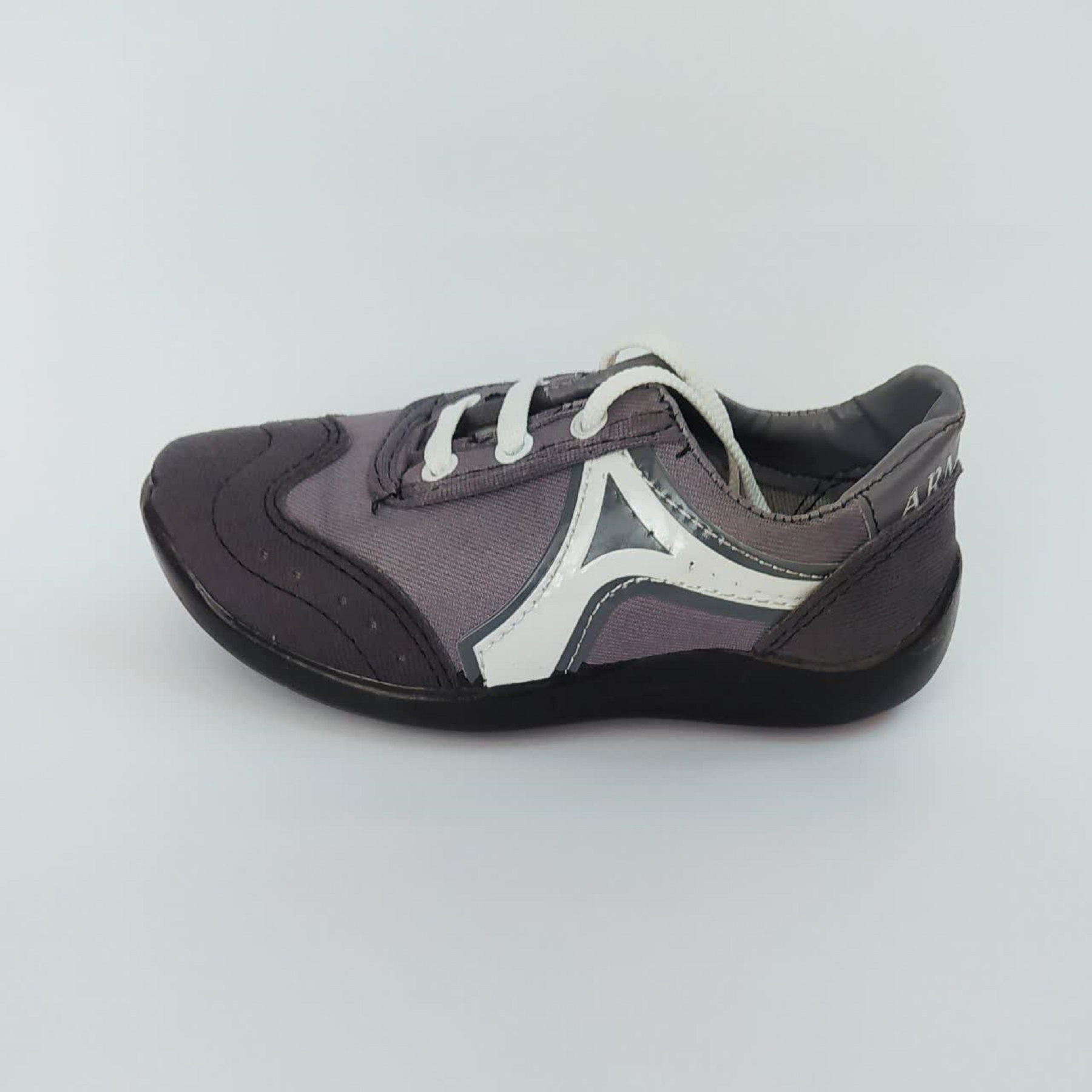 کفش فوتسال پسرانه مدل آرمان 2