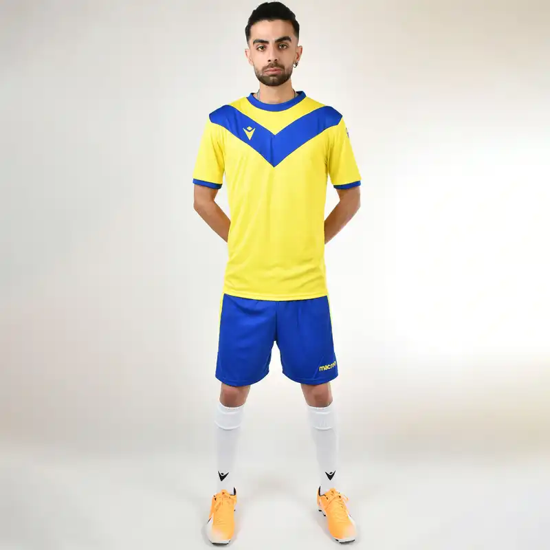 ست پیراهن و شورت ورزشی مردانه مکرون مدل پالرمو رنگ زرد