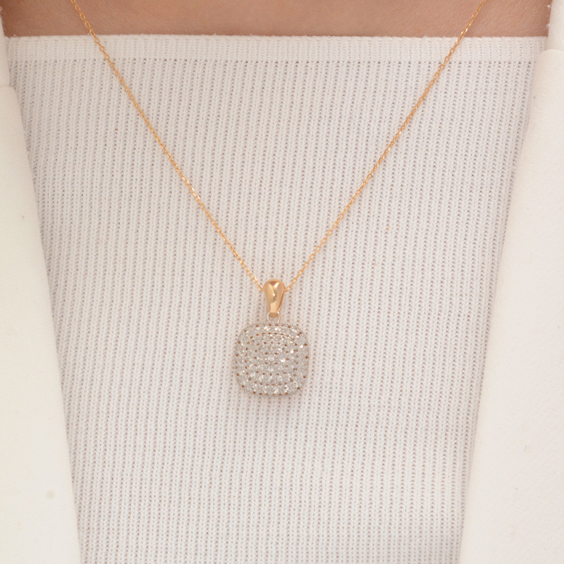 آویز گردنبند طلا 18 عیار زنانه طلای مستجابی مدل آوا تراش مربعی کد 913 آویز گردنبند طلا 18 عیار زنانه طلای مستجابی مدل آوا تراش مربعی کد 913