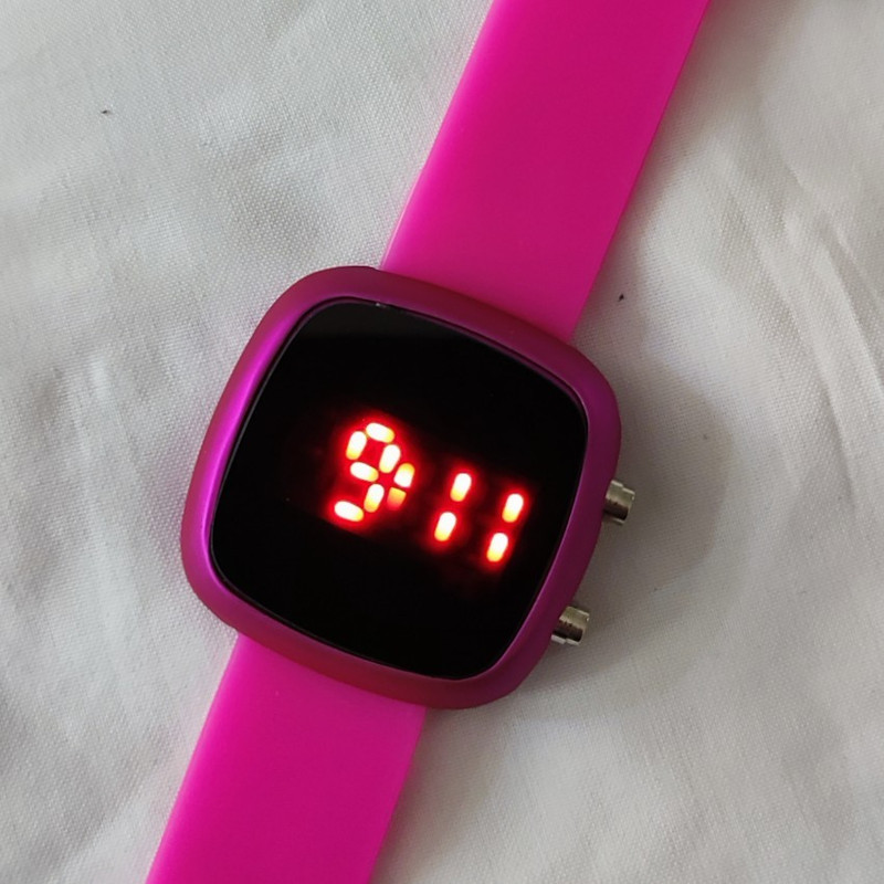 ساعت مچی دیجیتال والار مدل W5 ساعت مچی دیجیتال والار مدل W5