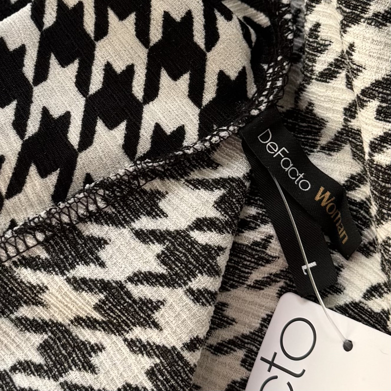 بلوز آستین بلند زنانه دفکتو مدل پیچازی مجلسی