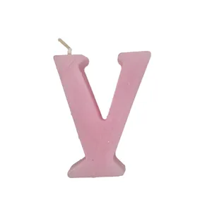 شمع طرح حروف رومی مدل V