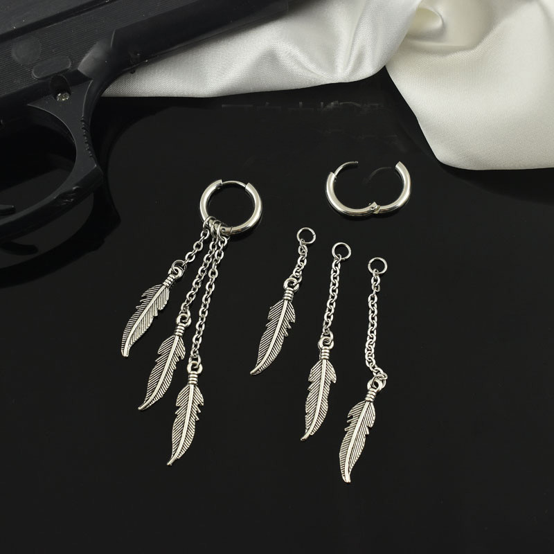 پیرسینگ گوش طرح پر کد p544 پیرسینگ گوش طرح پر کد p544