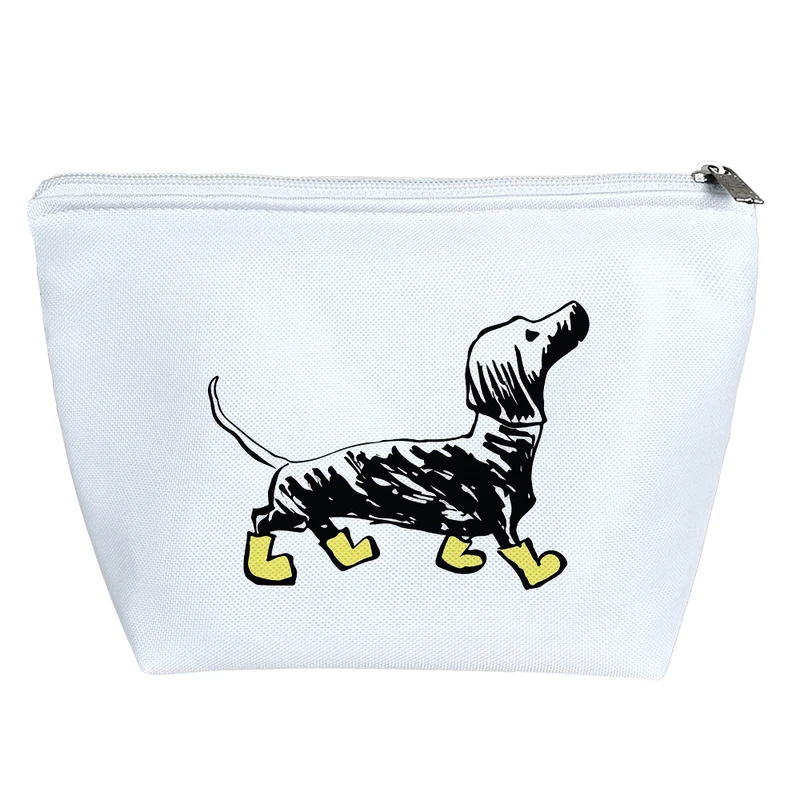 کیف لوازم آرایش دخترانه خندالو مدل سگ چکمه پوش کد 8830