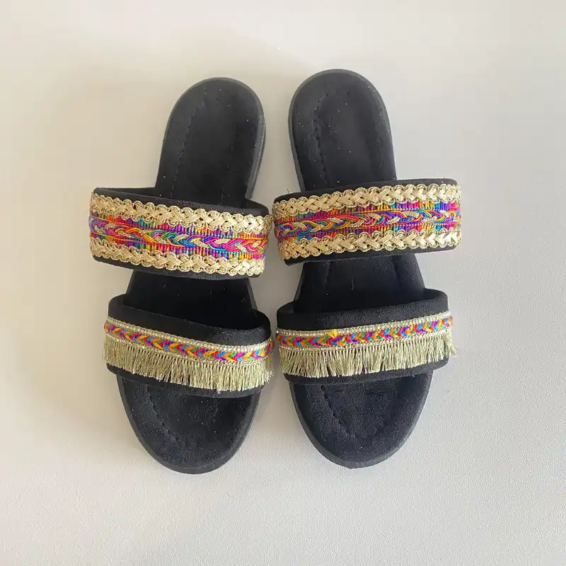 صندل زنانه مدل سنتی