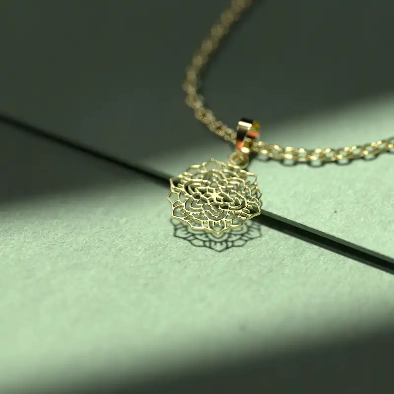 گردنبند طلا 18 عیار زنانه مدوپد مدل اشک کد CA10543