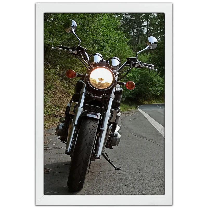 تابلو بکلیت طرح موتور سنگین کاوازاکی Kawasaki Zephyr 1100RS مدل W-po1964 فریم سفید