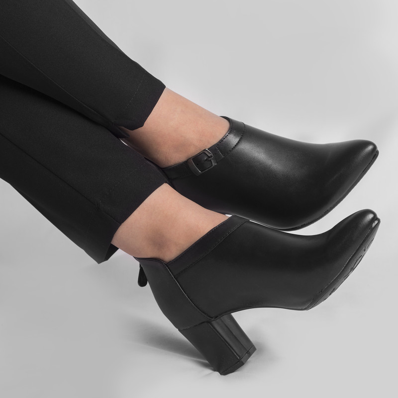 کفش زنانه مدل فرزانه کد SBR