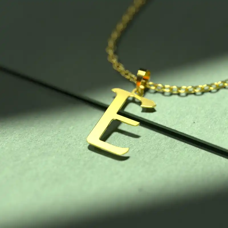 گردنبند طلا 18 عیار زنانه مدوپد مدل حرف E کد H3-1-1317