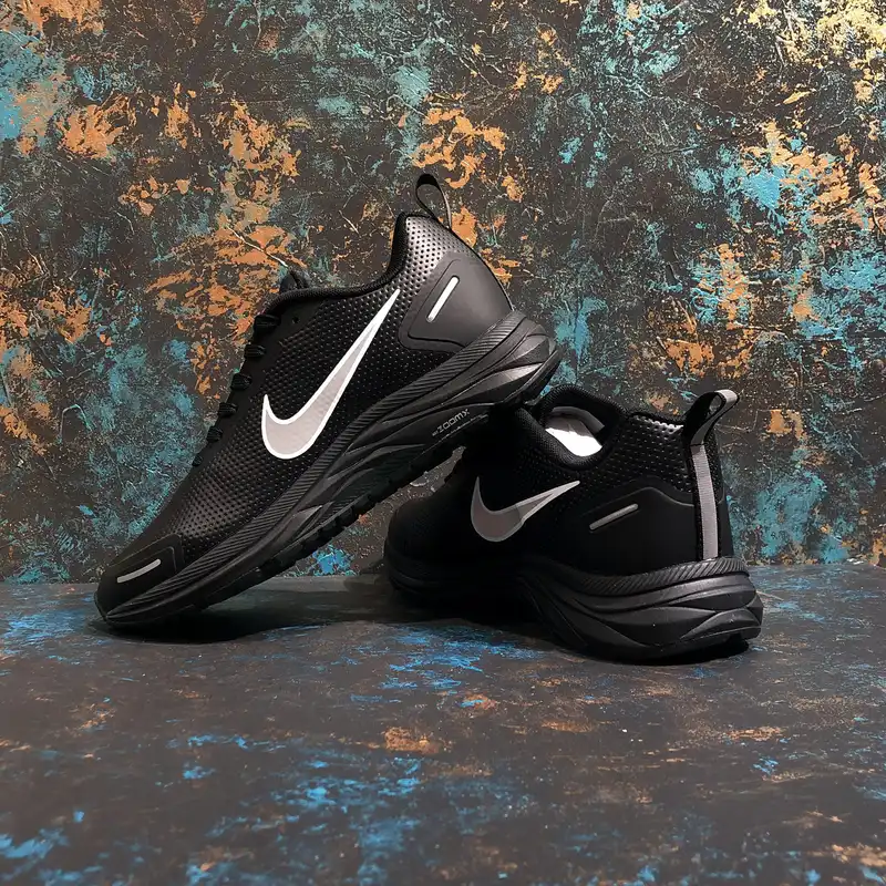 کفش مخصوص دویدن مدل     ZOOM WINFLO 9X BKSILCH-100056028