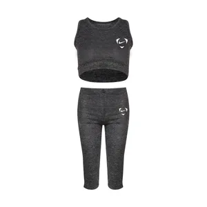 ست نیم تنه و شلوارک ورزشی زنانه مدل Q11